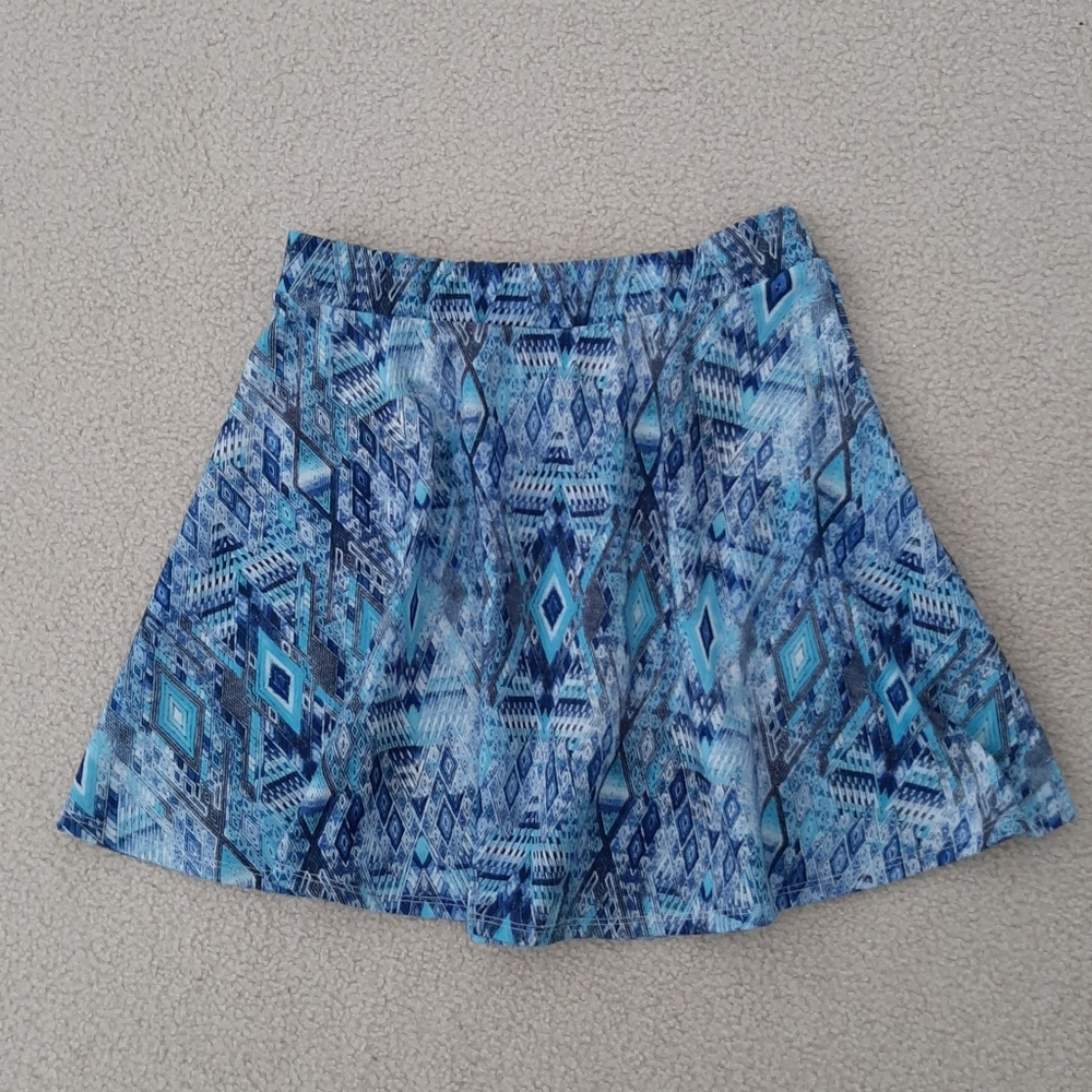 Y2K Wet Seal flowy mini skirt. Size M.